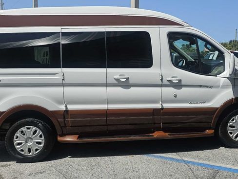 Used 2016 Ford Transit 150 XLT RWD image 6