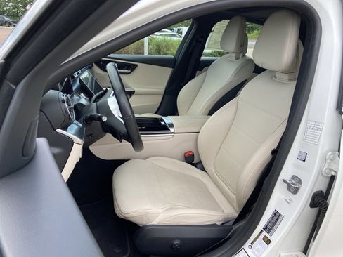 Used 2025 Mercedes-Benz C 300 Sedan image 17