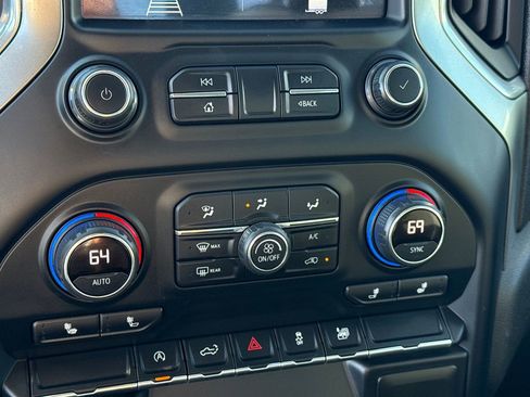 Used 2020 Chevrolet Silverado 1500 LT w/ Texas Edition image 23