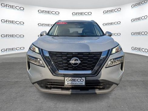 Certified 2022 Nissan Rogue SV w/ SV Premium Package AWD/4WD image 2