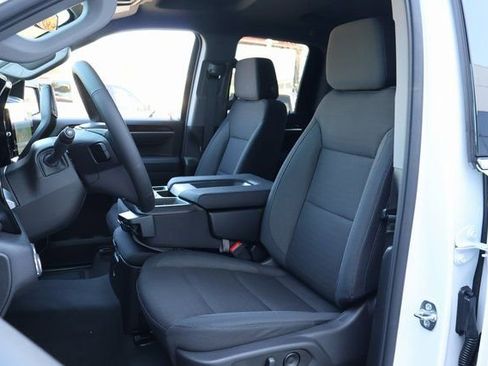 New 2026 GMC Sierra 1500 SLE image 11