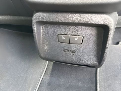 New 2025 Chevrolet Equinox EV RS w/ Convenience Package II image 17