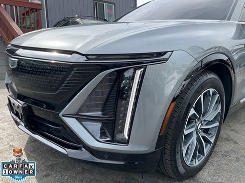 Used 2024 Cadillac Lyriq Sport RWD image 93