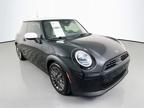 Used 2025 MINI Cooper S FWD image 3