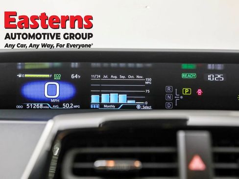 Used 2022 Toyota Prius LE image 17