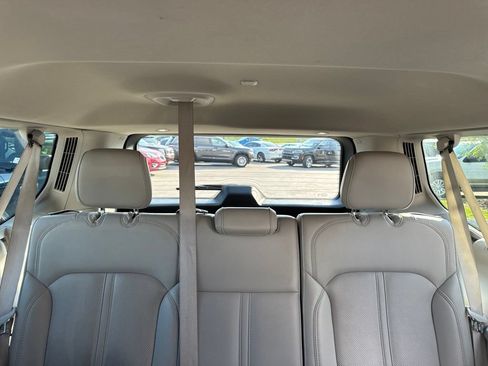 Used 2024 Jeep Wagoneer L Series II w/ Flexible Seating Group AWD/4WD image 21