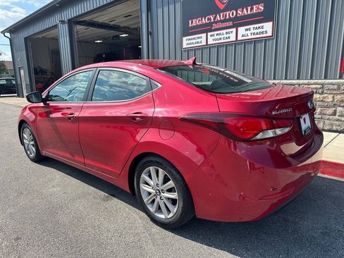 Used 2015 Hyundai Elantra SE w/ Option Group 02 FWD image 3
