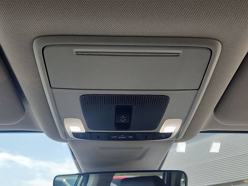Used 2025 Honda CR-V EX-L image 19