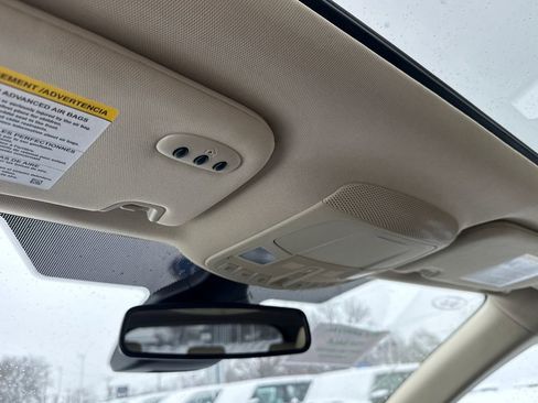 Used 2024 Ford Edge SEL w/ Convenience Package image 43