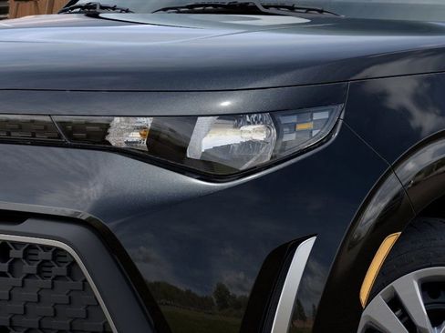 New 2025 Kia Soul LX image 10