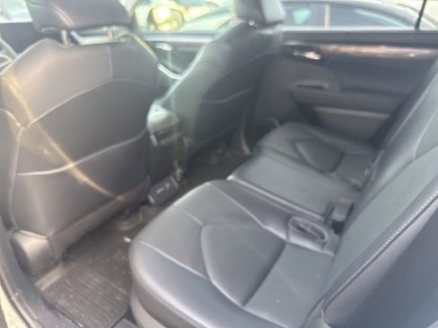 Used 2023 Toyota Highlander Limited image 20