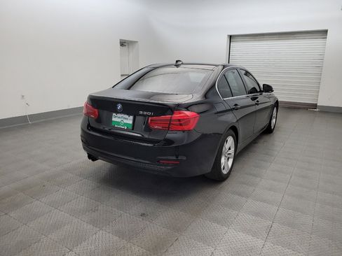 Used 2017 BMW 330i Sedan RWD image 9