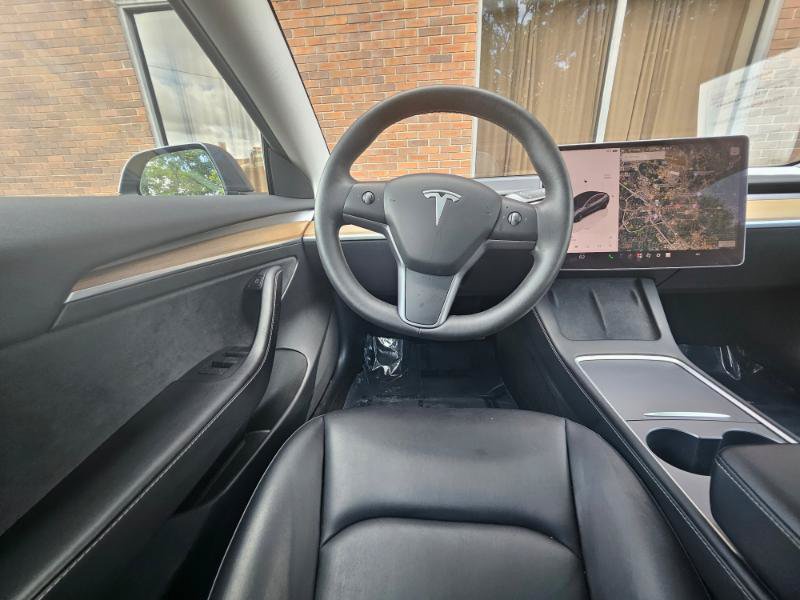 Used 2023 Tesla Model 3 Standard Range RWD image 4