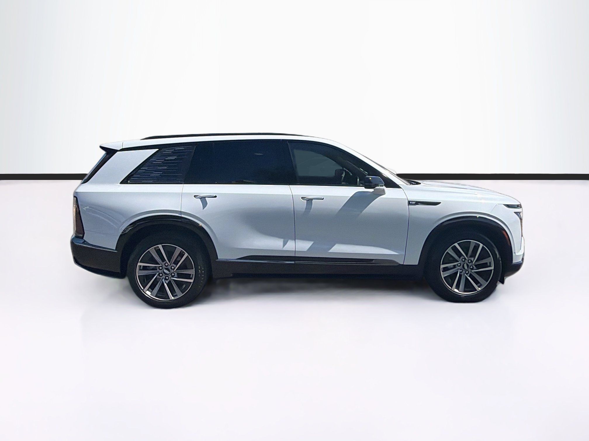 Certified 2026 Cadillac Vistiq Luxury AWD/4WD image 4