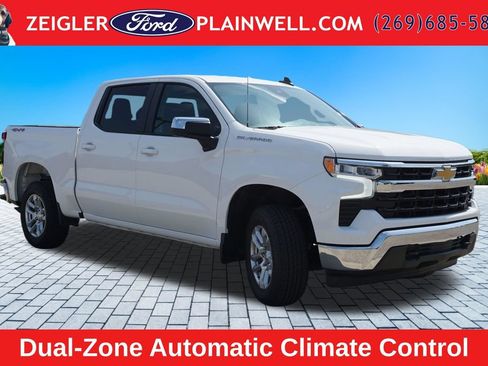 Used 2023 Chevrolet Silverado 1500 LT AWD/4WD image 7