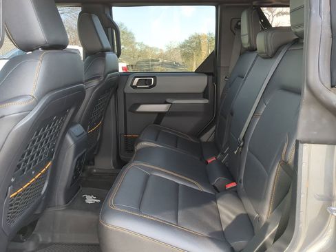 Certified 2022 Ford Bronco Badlands image 12