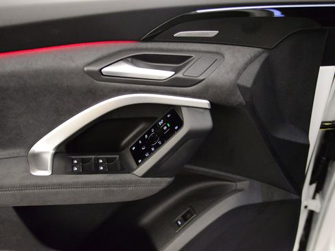 New 2025 Audi SQ5 Premium Plus image 9