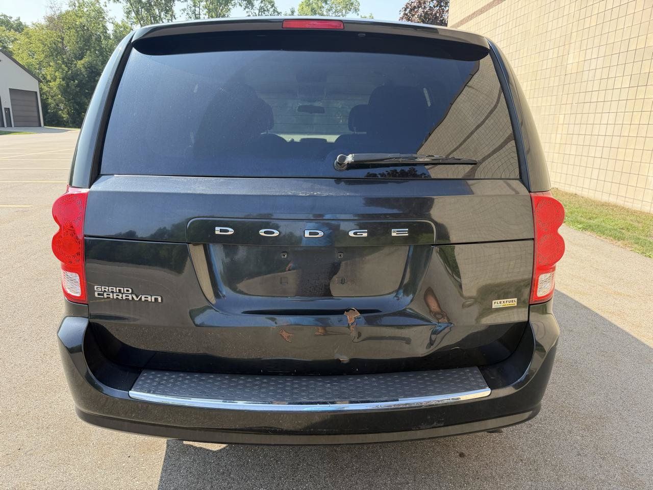 Used 2013 Dodge Grand Caravan SXT FWD image 6