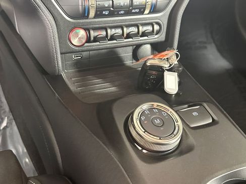 Used 2021 Ford Mustang Shelby GT500 w/ Technology Package image 21