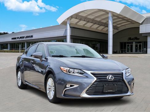 Used 2017 Lexus ES 350 image 2