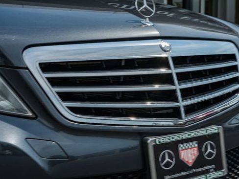 Used 2010 Mercedes-Benz E 350 Sedan image 8