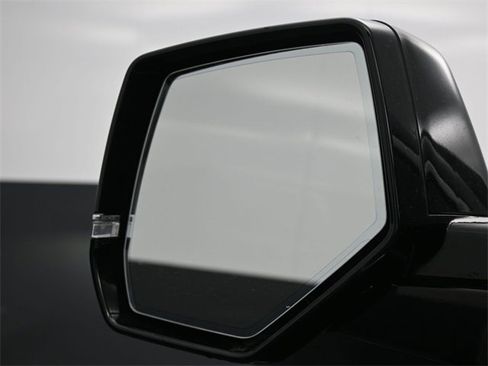 Used 2020 Cadillac Escalade 2WD image 9