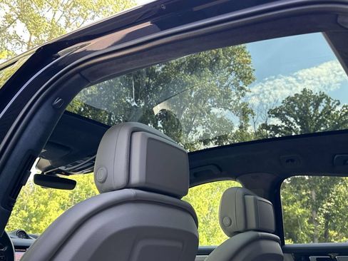 Certified 2022 Porsche Cayenne Turbo AWD/4WD image 16