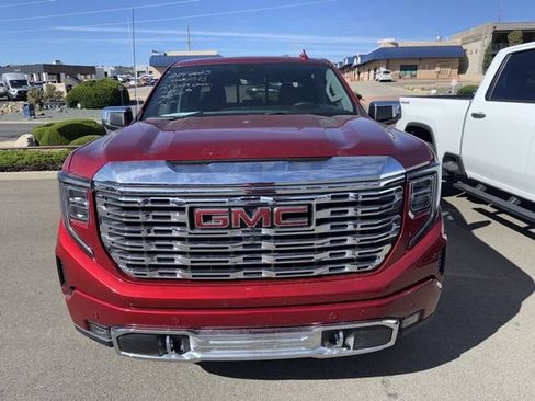 Used 2023 GMC Sierra 1500 Denali AWD/4WD image 2