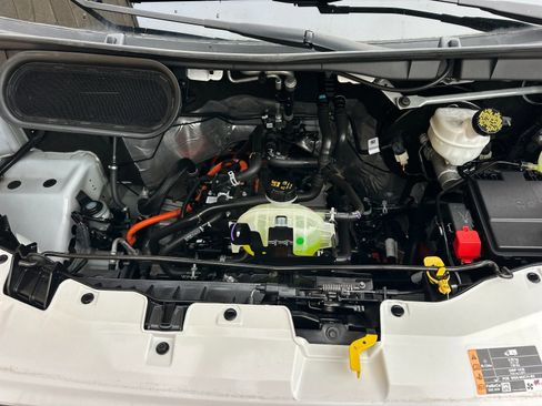 Used 2023 Ford E-Transit Medium Roof image 30