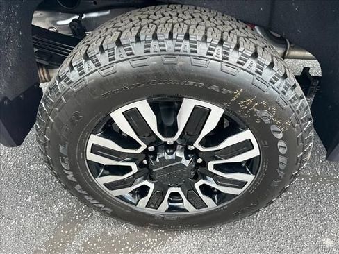 New 2026 GMC Sierra 2500 Denali Ultimate AWD/4WD image 16