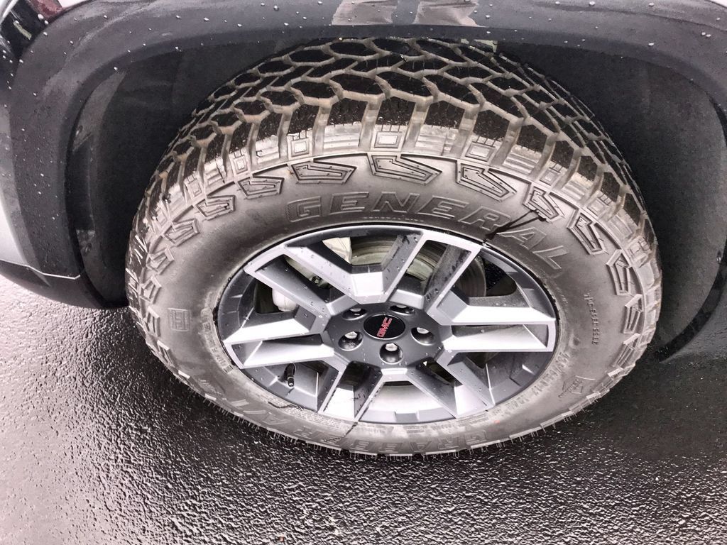 New 2026 GMC Terrain AT4 w/ Convenience Package III AWD/4WD image 10
