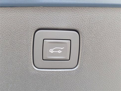 New 2026 Buick Envista Avenir image 13