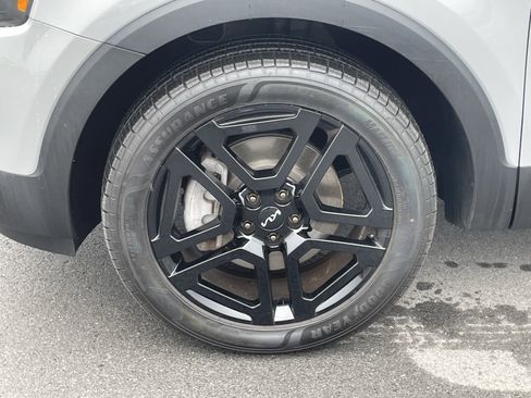 Used 2024 Kia Telluride EX X-Line AWD/4WD image 11
