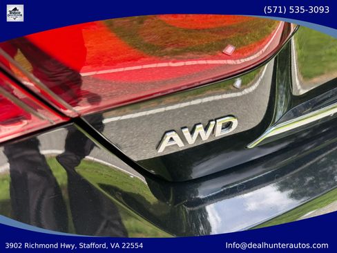 Used 2015 INFINITI Q70 3.7 AWD/4WD image 12