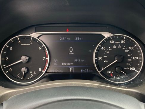 Used 2025 Nissan Altima 2.5 SV FWD image 13