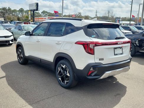 New 2026 Kia Seltos S image 4