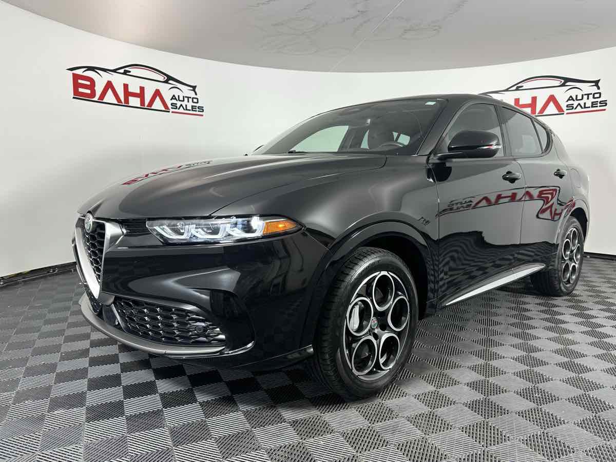 Used 2024 Alfa Romeo Tonale Ti AWD/4WD image 3