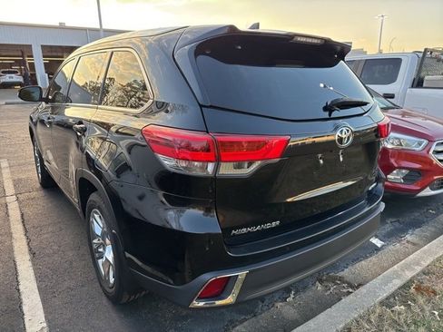 Used 2018 Toyota Highlander Limited image 10