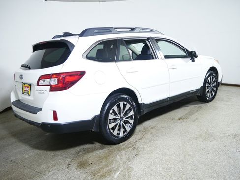 Used 2017 Subaru Outback 2.5i Limited AWD/4WD image 7