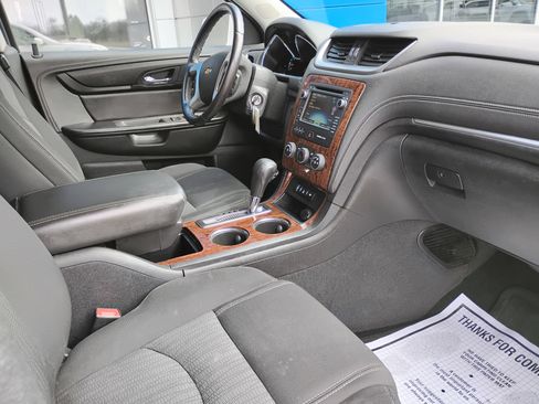 Used 2014 Chevrolet Traverse LT FWD image 11