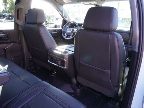 Certified 2022 GMC Sierra 2500 Denali image 11