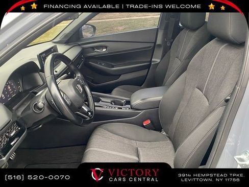 Used 2023 Honda Accord Sport image 12