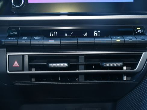 Certified 2025 Toyota Camry SE image 12