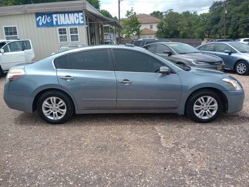 Used 2011 Nissan Altima 2.5 SL w/ 2.5SL Pkg FWD image 8