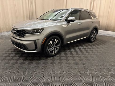 Used 2022 Kia Sorento SX Prestige w/ Panoramic Sunroof Package AWD/4WD image 1