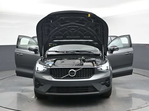 New 2026 Volvo XC40 B5 Plus w/ Climate Package AWD/4WD image 45