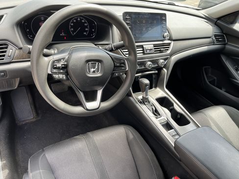 Used 2018 Honda Accord EX image 15