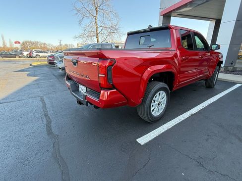 Used 2026 Toyota Tacoma SR5 w/ SR5 Upgrade Package image 6
