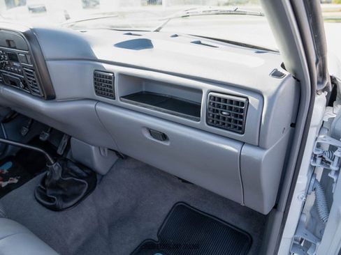 Used 1997 Dodge Ram 2500 Truck 2WD Regular Cab image 40