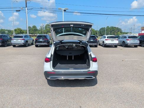 Used 2025 Mercedes-Benz E 450 4MATIC All-Terrain Wagon image 10